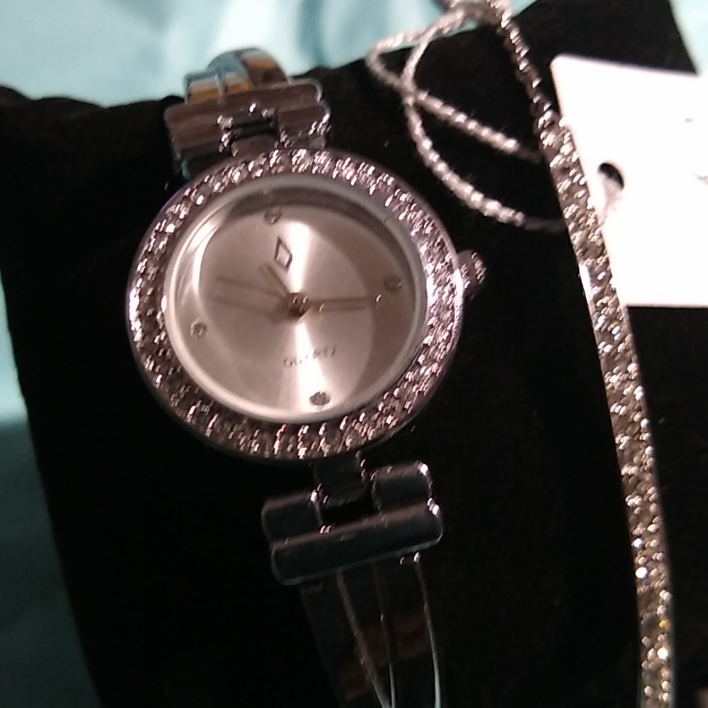 NIC & SYD Swarovski crystal watch & bracelet set